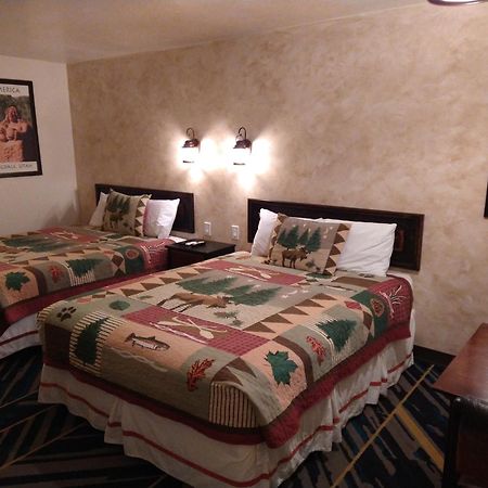 High Desert Inn ซาลินา ภายนอก รูปภาพ