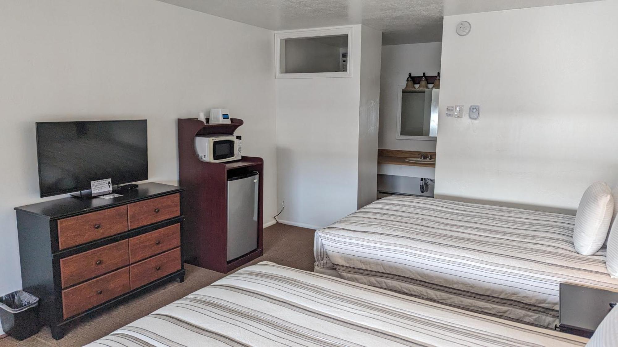 High Desert Inn ซาลินา ภายนอก รูปภาพ